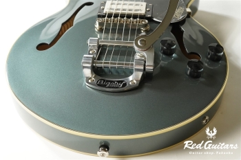 G2655T STREAMLINER CENTER BLOCK JR. DOUBLE-CUT WITH BIGSBY - Stirling Green